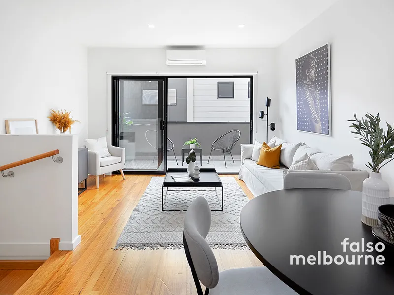 I(deal)istic Oak Park.