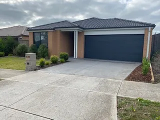 Family Home, Convenient Location!