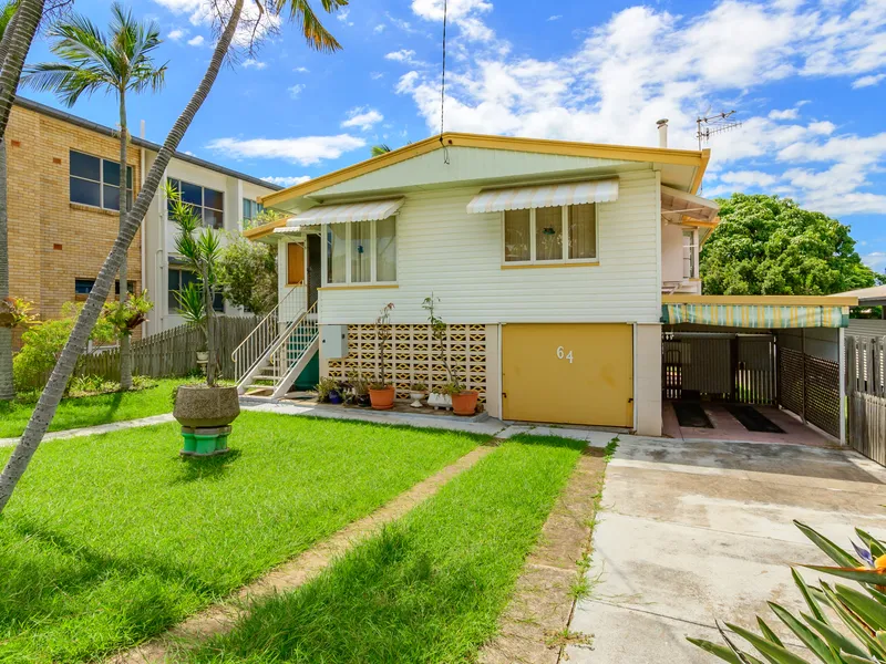 COMMERCIAL ZONING – HOUSE FOR RENOVATION OR REDEVELOPMENT