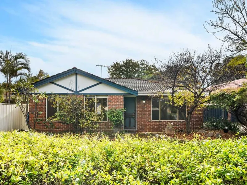 Sold and ready for a tenant - 3x1 with powered workshop