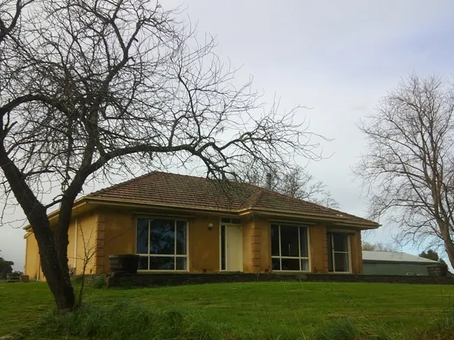 Large Family Home - 1.5 acres of Beautiful Country