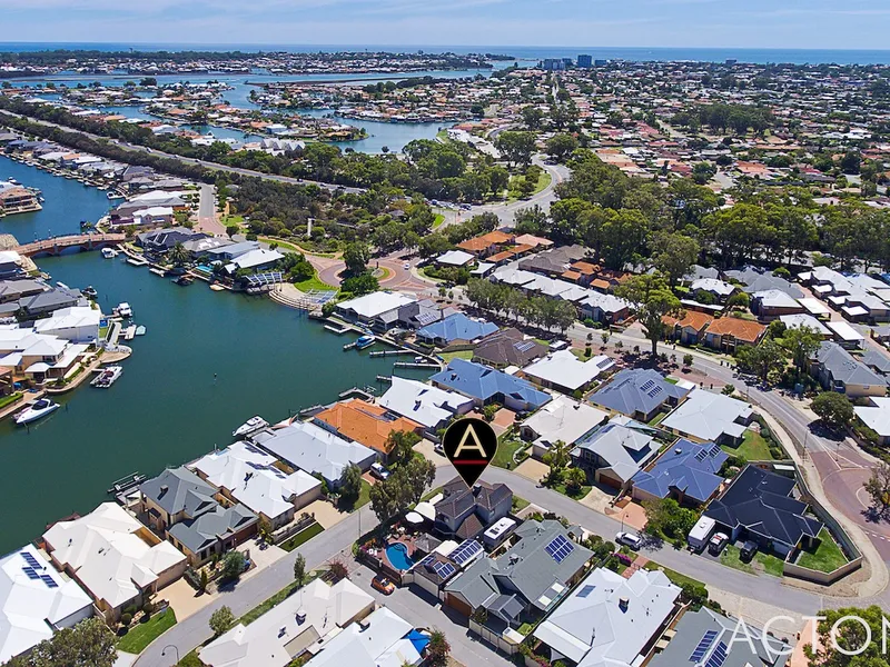 HOME OPEN CANCELLED! UNDER OFFER BY NOELINE ROSS