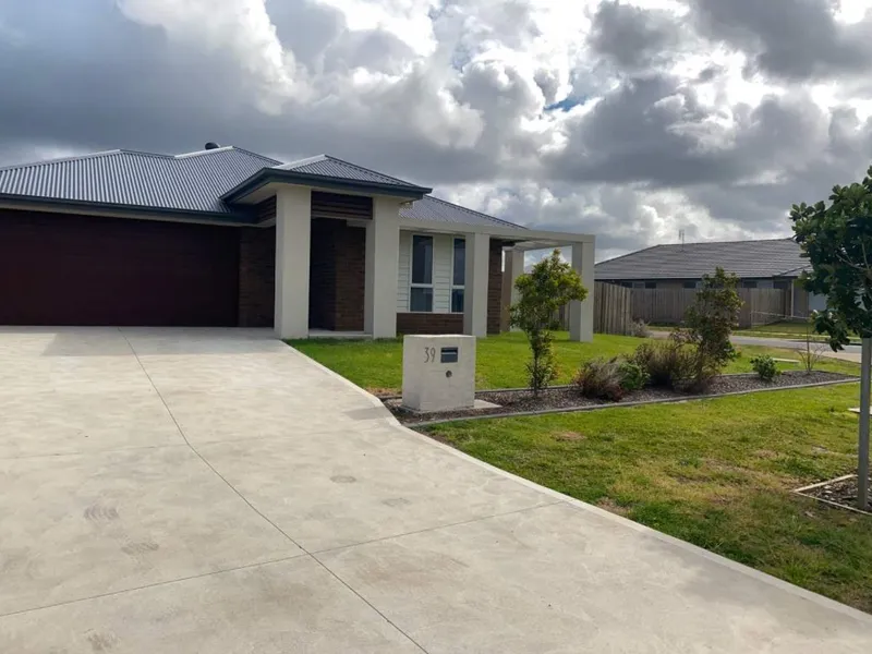 Beautiful Home in Thornton