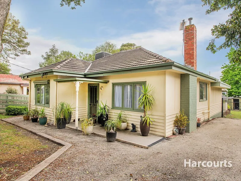 Bright Single-Level Gem