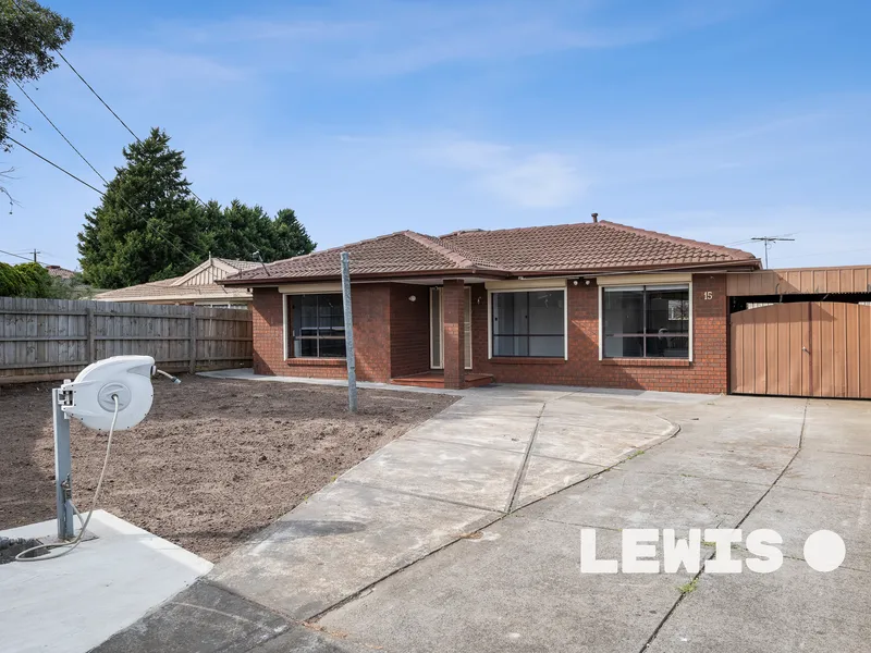 Charming Family Home in Court Location