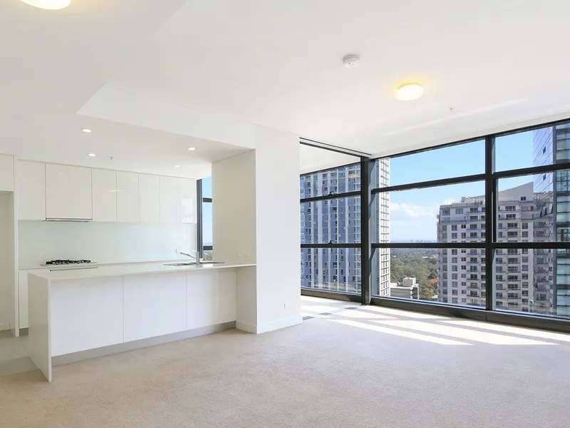 Large East Facing One Bedroom Apartment Located in The Heart of Chatswood