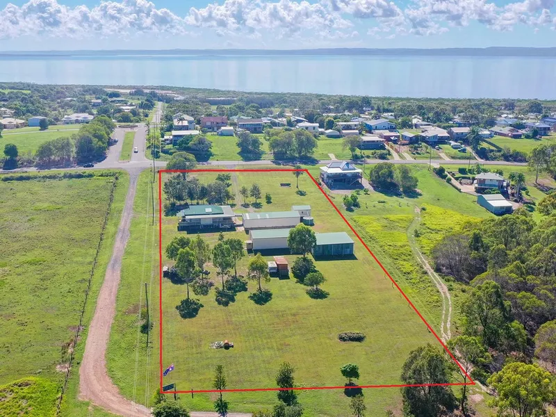 Beautiful River Heads Acreage