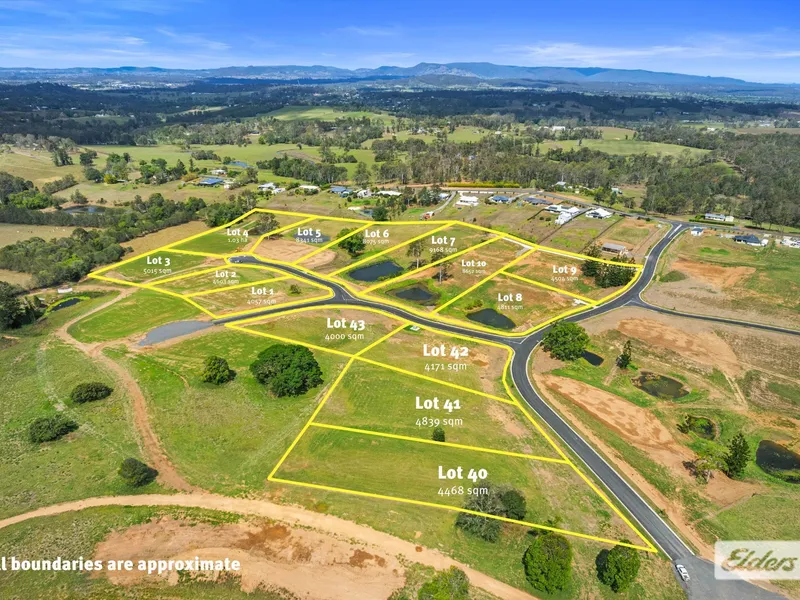 MCINTOSH PARK ESTATE - SMALL ACREAGE JUST GOT BETTER!