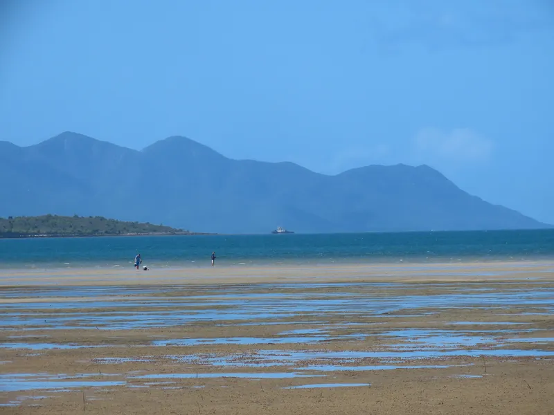 50 ACRES BEACHFRONT