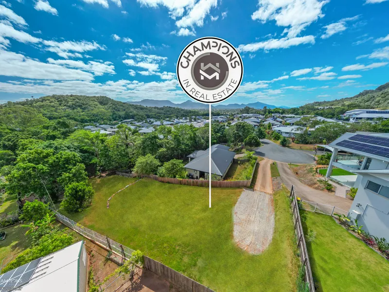 Views and Privacy, The Perfect Canvas for your Dream Home!