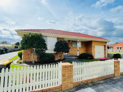 2 BEDROOM UNIT - CENTRAL DANDENONG