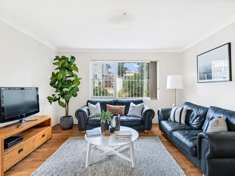 A Bright And Breezy Three-Bedroom Apartment, Boutique Block With Oversized Parking