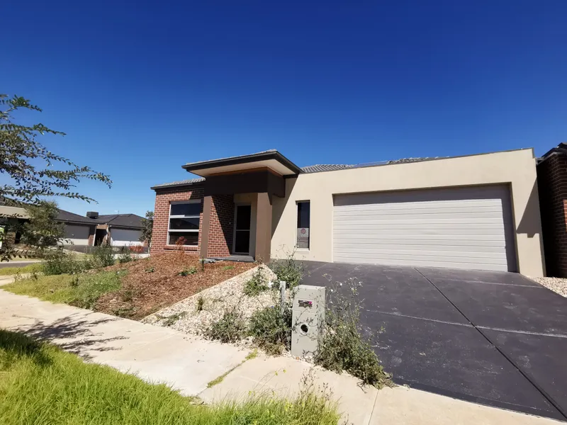 Brand New Family House! Ready To Move In!