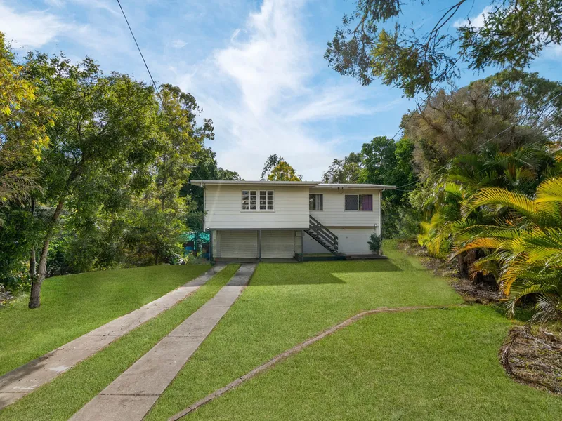 Investment Opportunity with Expansive Potential in Slacks Creek