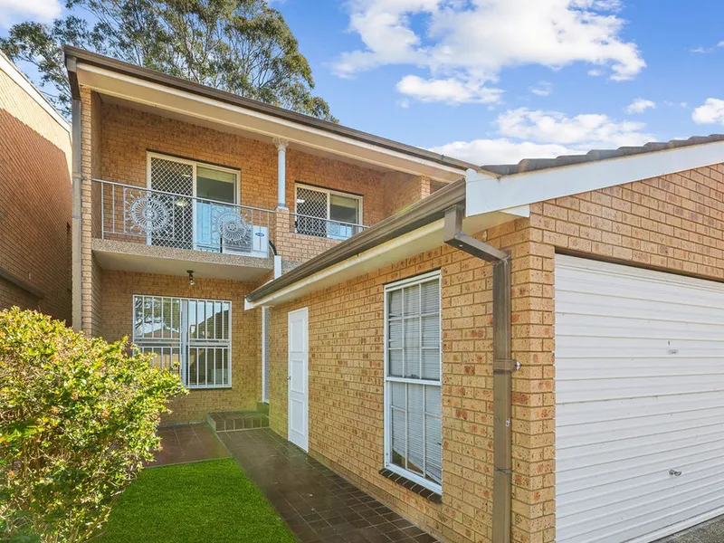 Well Presented Tucked Away Townhouse!