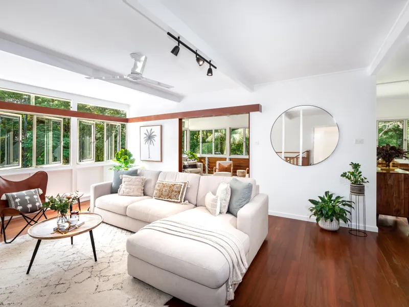 HERITAGE STYLE FARMHOUSE ON ACREAGE