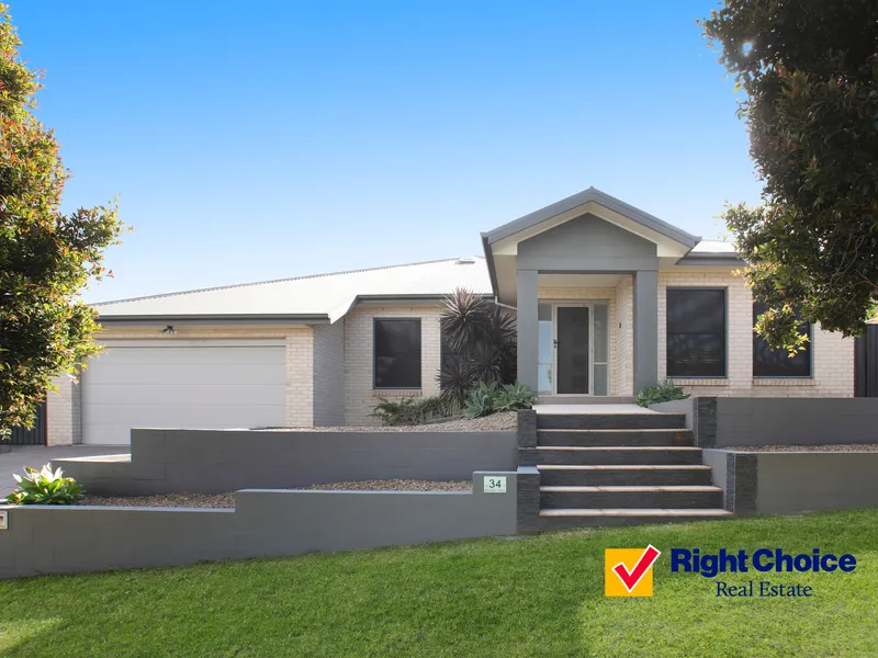 Expansive Family Home with Escarpment Views