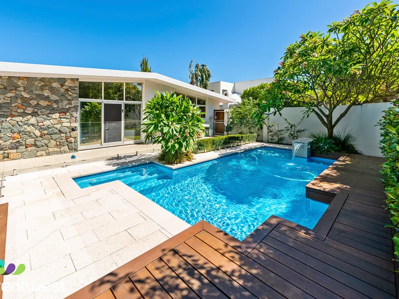 Resort style Living in Applecross