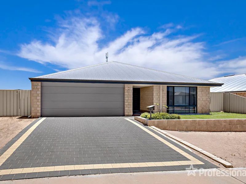 Tenant moving out available for vacant possession .A great family home