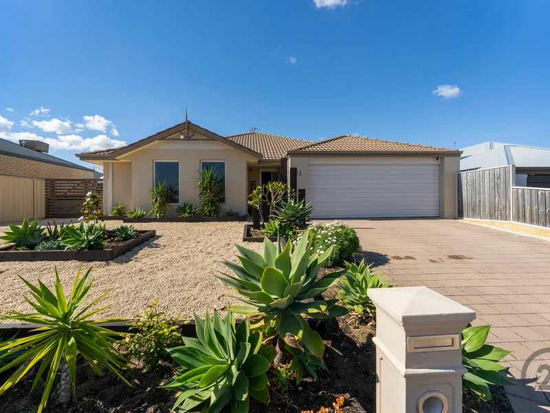 EXCEPTIONAL & AVALIABLE 