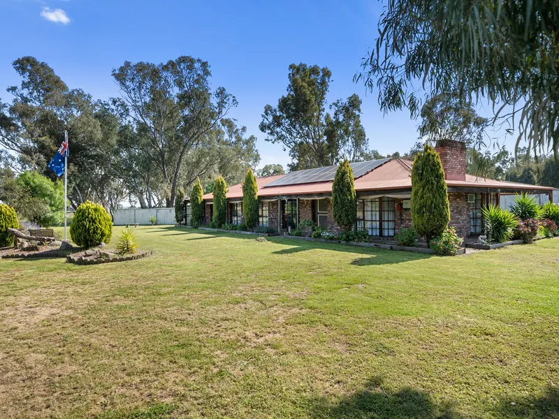 4 BR BRICK HOME ON LARGE 2024M2 (½ ACRE BLOCK)