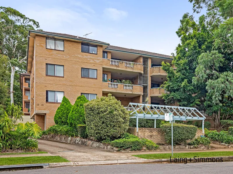 Spacious Apartment in Convenient Location