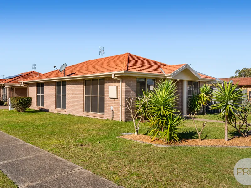 Coastal Gem: Immaculate Single-Level Home in Anna Bay