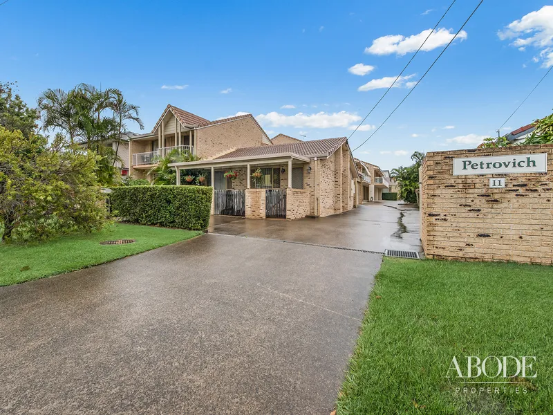 Talk about position! Just 200m to the Waterfront 