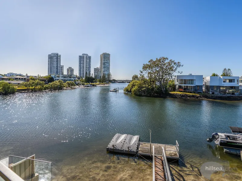 EXECUTIVE STYLE WATERFRONT TOWNHOUSE WITH POOL