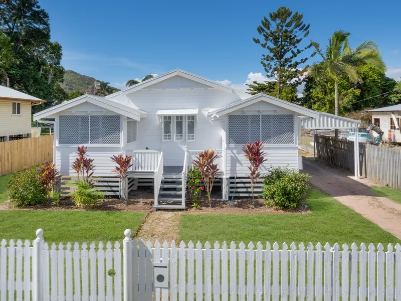 Exquisite Cottage in a Desirable Suburb - Packed with Possibilities.