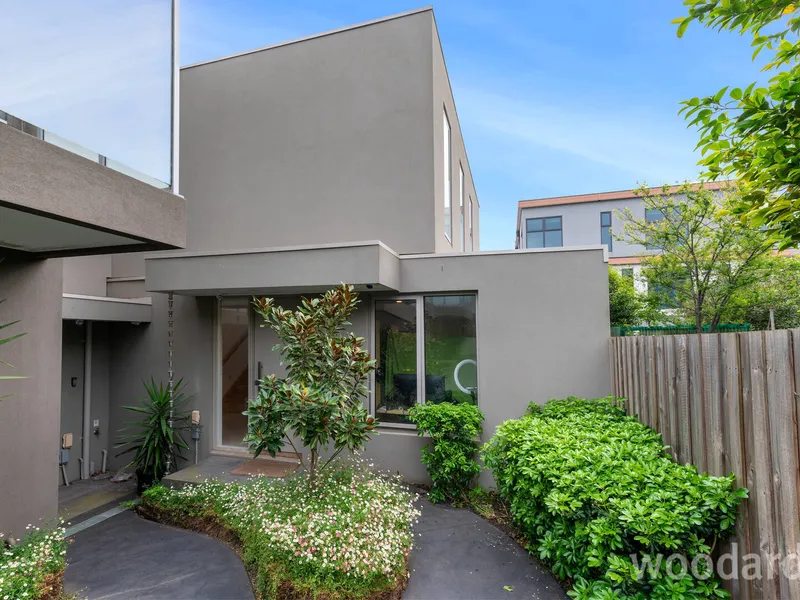 Well-appointed 2 bedroom home steps to Box Hill Central