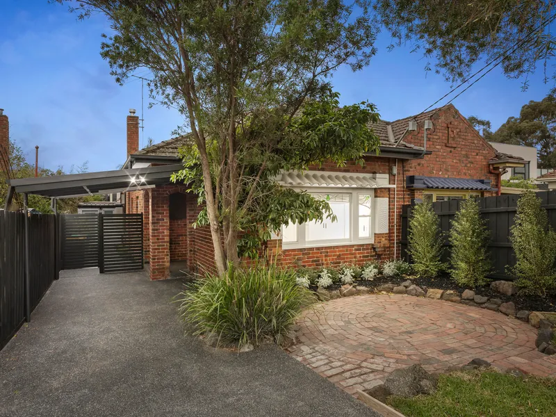 Inspired Deco Renovation on Princes Park Fringe