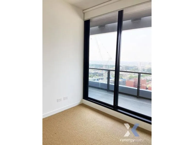 2 BEDROOM PROPERTY WITH BEAUTIFUL VIEW IN SWANSTON SQUARE!