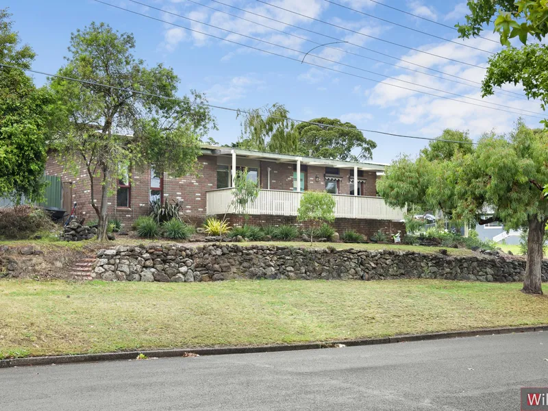 BEAUTIFULLY ELEVATED HOME IN A LOVELY LOCATION