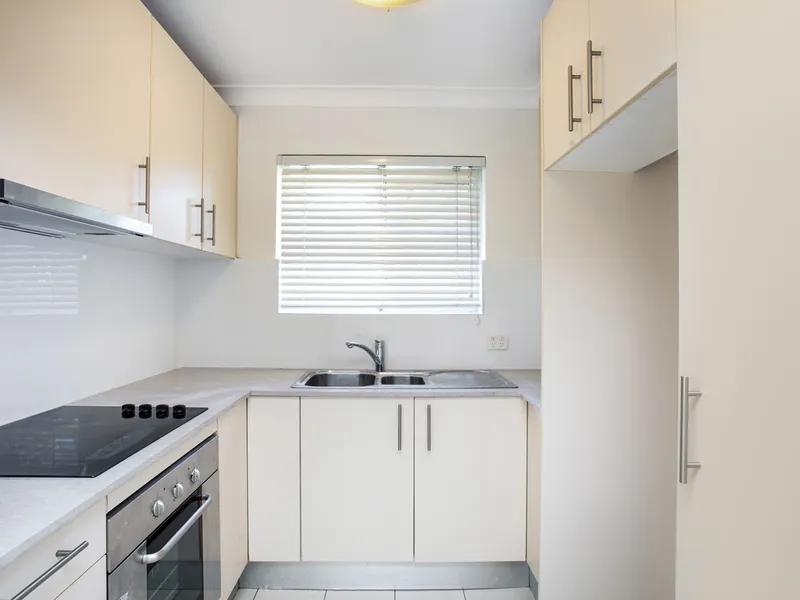 MOVE UP TO SPACE AND SUNSHINE - 2 WEEKS RENT FREE