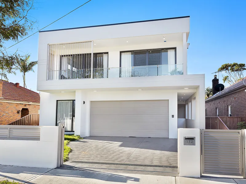 Private family residence with north to rear aspect