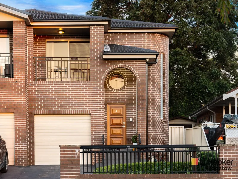 Walk to station - Ideal for young families looking for Space and Convenience.