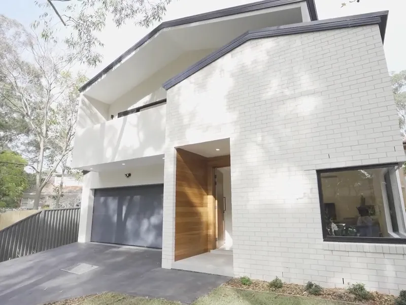 Custom-built New Home Presenting Ultra Modern Effortless Living