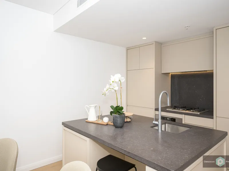 Rare Brand New 1 Bedroom with Kitchen Island Benchtop