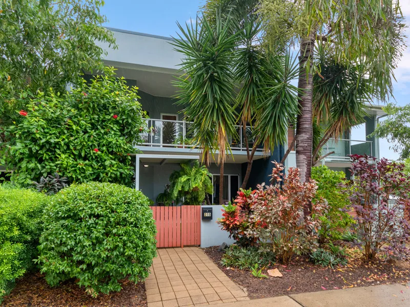 Stunning 3-Bedroom, 2-Bathroom 2-Storey Townhouse with Lush Private Gardens