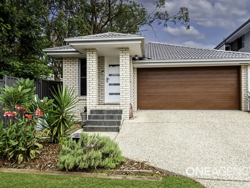 MODERN STYLISH HOME IN PRIME LOCATION!!!