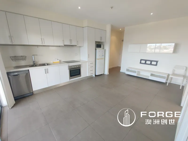 2 Bedrooms Apartment Opposite to Train Station.