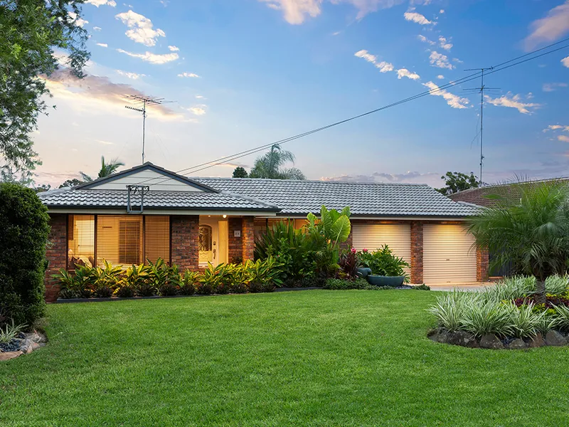 Rare Single Level Opportunity - Dress Circle Location