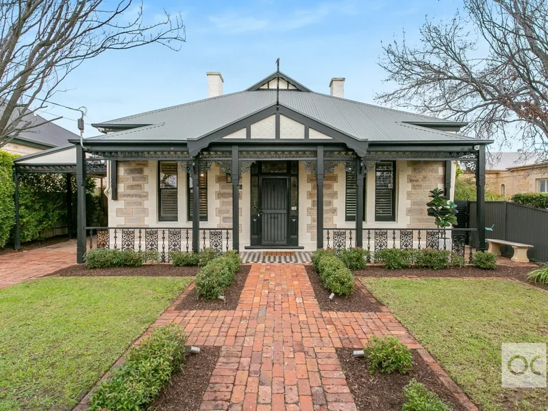 Gorgeous character meets modern suburban grandeur