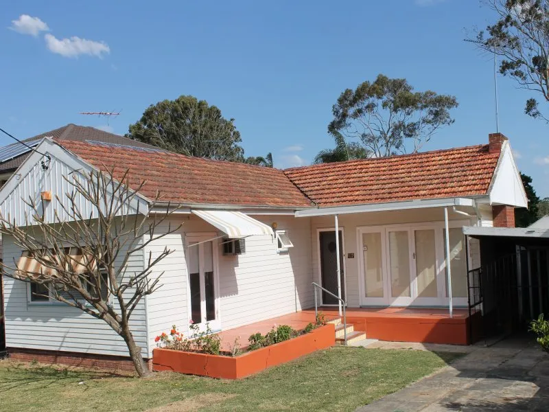 IMMACULATELY KEPT 3 BEDROOM FAMILY HOME