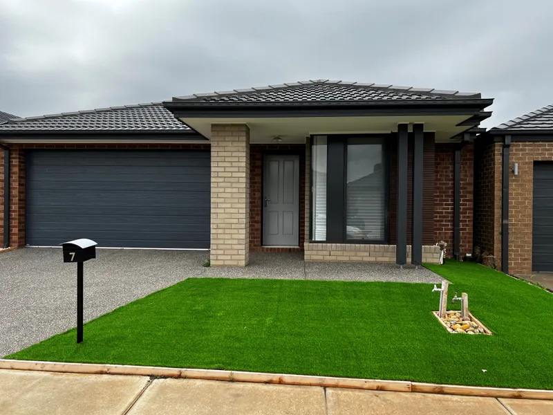 Brand New 3Br Family Home in Habitat, Tarneit!