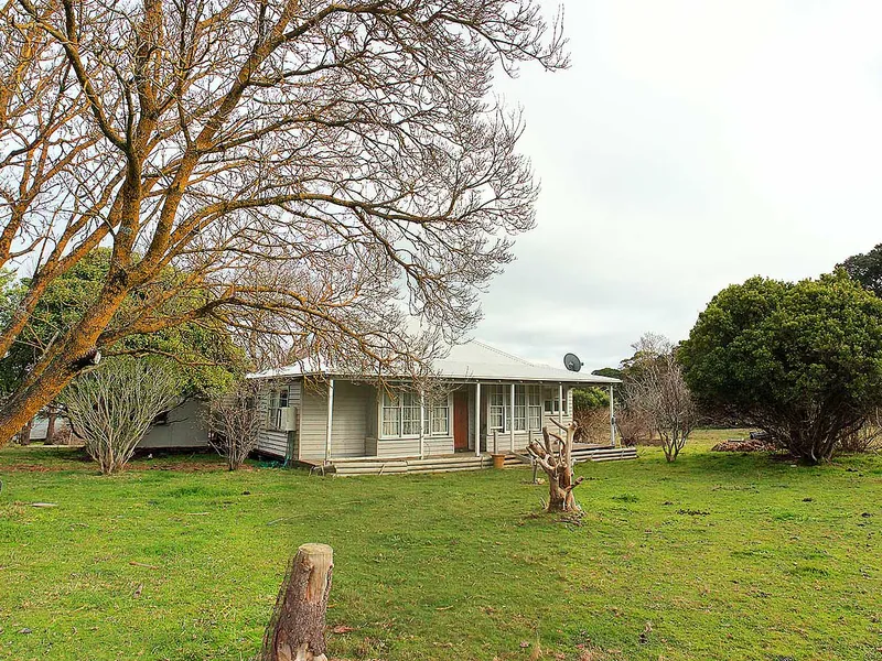 'A Lifestyle Made of Peace and Quiet on 2.5 acres'