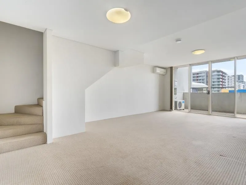 CLOSE TO ALL AMENITIES