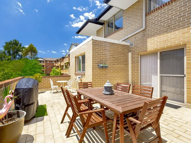 Sun-Filled Apartment With Lift
