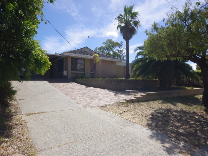 3x1 in great location - Available after 12th April 2022